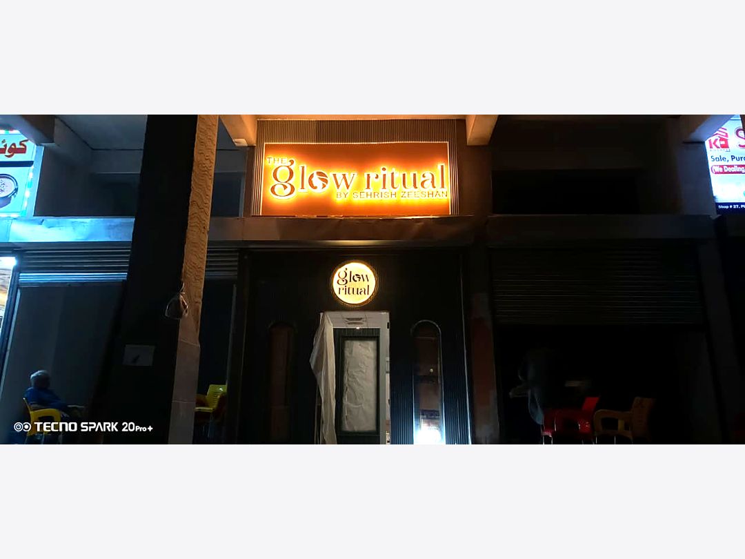 Signage & Displays — Loh-o-Qalam